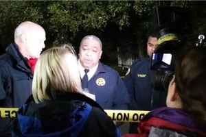 Hai tay súng nã đạn vào đám đông 500 người tại Mỹ