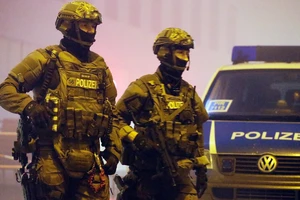 Đức giữ bác sĩ tuyển mộ đánh bom cho IS