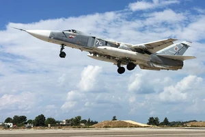 Phi đội Nga đầu tiên rời khỏi Syria