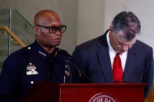 Nghi phạm bắn tỉa cảnh sát Mỹ đã tự sát