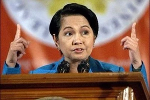  Philippines: Nữ tổng thống Arroyo được thả tự do