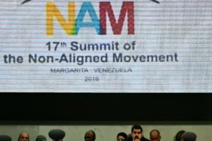 Trung Quốc đáp trả Singapore chỉ trích báo nhà bịa đặt