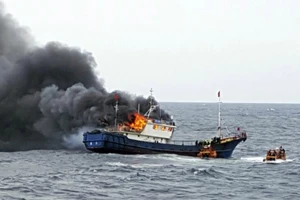 Hàn Quốc triệu đại sứ Trung Quốc vụ đâm tàu tuần duyên