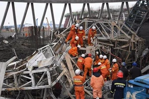 Sập công trình tại Trung Quốc, 40 người thiệt mạng