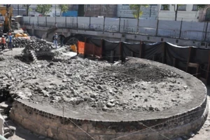 Mexico khai quật đền thờ 650 năm tuổi dưới siêu thị