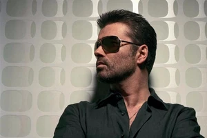 Huyền thoại âm nhạc George Michael qua đời ở tuổi 53