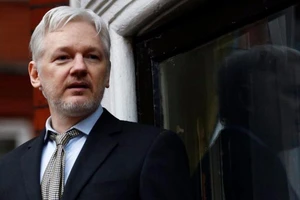 ‘Ông trùm’ Wikileaks: Obama cáo buộc Nga để hạ bệ Trump