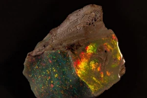 Úc ra mắt ngọc mắt mèo cực hiếm, cất giấu 60 năm