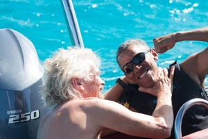 Ông Obama tận hưởng tại đảo thiên đường cùng tỉ phú