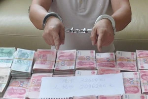 Trung Quốc bắt hơn 800 người tham gia ‘ngân hàng ngầm’
