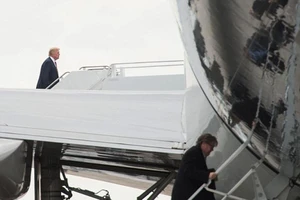 Ông Trump tranh cãi dữ dội với trưởng cố vấn chiến lược