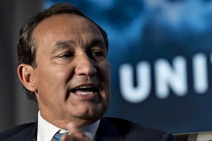 United Airlines hoàn tiền cho khách chuyến bay 'bão tố'