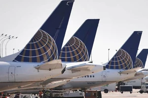United Airlines lại dính thêm bê bối ngược đãi khách