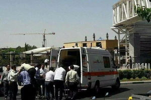 Khủng bố kép ở thủ đô Iran: Nghi IS chủ mưu