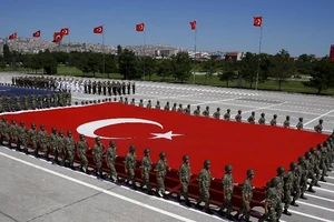 Quốc hội Thổ Nhĩ Kỳ cho phép đưa quân đến Qatar