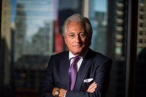 Luật sư ông Trump đối đầu cựu giám đốc FBI