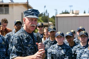 Đô đốc Mỹ sẵn sàng tuân lệnh tấn công hạt nhân TQ