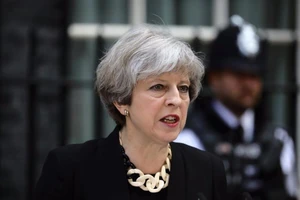 Anh sẽ kêu gọi châu Âu trục xuất điệp viên Nga