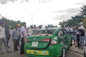 Va chạm giữa taxi và xe tải, 1 hành khách tử vong