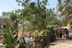 1 phụ nữ câm điếc tử vong với vết bầm trên cổ