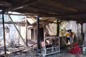 1 nhà dân bốc cháy thiệt hại hàng trăm triệu