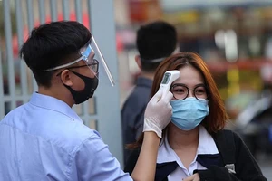 Quảng Ngãi: Cử nhân viên y tế trực tại điểm thi THPT 2020