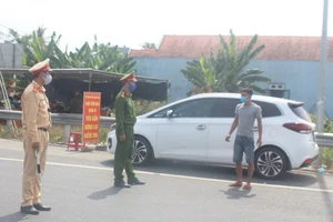 Tỉnh Quảng Nam lập 46 chốt phòng chống dịch COVID-19. Ảnh: TN