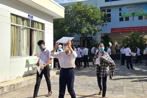 Thí sinh Quảng Nam dự thi tốt nghiệp THPT đợt 1. Ảnh: TN