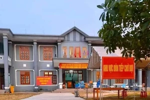 Quảng Nam: Thầy giáo coi thi THPT nghi mắc COVID-19 