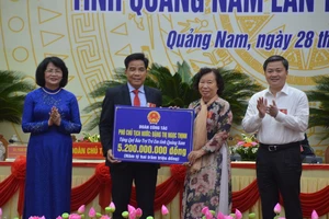 Phó Chủ tịch nước dự Đại hội thi đua yêu nước Quảng Nam