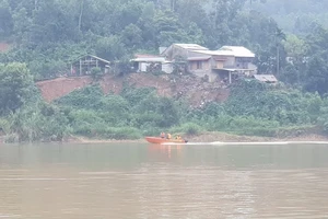 Nối lại tìm kiếm nạn nhân mất tích ở Trà Leng