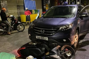 Trên đường đi sinh thì bị nạn: Người mẹ đã hạ sinh em bé