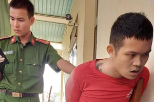 Ma men phê ma túy tấn công tài xế taxi, cướp ô tô