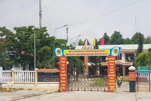 Xác minh thông tin Bí thư phường đánh bài trong cơ quan