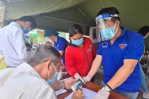 Quảng Ngãi lập 4 chốt kiểm tra y tế, tạm dừng vận tải hành khách đến Đà Nẵng