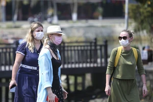 Chiều nay, đoàn khách quốc tế đầu tiên đến Quảng Nam sau 2 năm