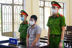 Người cha say rượu đâm chết con ruột lãnh án chung thân