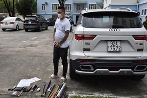 Tạm giữ nhóm tàng trữ súng, cho vay lãi nặng thu lợi 20 tỉ đồng