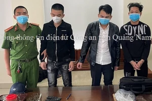 Tạm giữ 3 nghi phạm lừa đảo qua mạng, chiếm đoạt của các bị hại 10 tỉ đồng