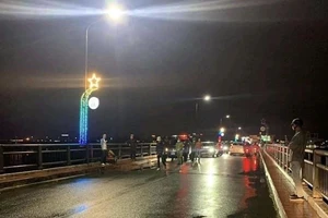 Điều tra vụ thanh niên dí súng uy hiếp con nợ ở Quảng Ngãi