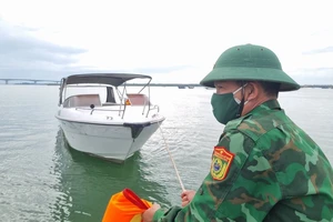 Thiếu tá Biên phòng kể chuyện vớt 10 nạn nhân vụ lật ca nô
