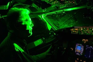 Nhiều chuyến bay ở sân bay Chu Lai hạ cánh bị chiếu laser