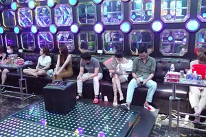 52 người dương tính ma tuý tại quán karaoke & hotel King
