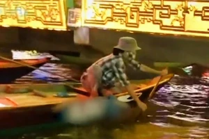 Du khách tố 'bị lừa' khi đi thuyền ở Hội An 