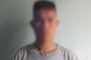 Tạm giữ thanh niên giao cấu với bạn gái 'nhí'