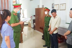 Thầy dạy lái xe chiếm đoạt 400 triệu đồng của học viên