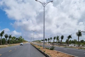 Con đường ngàn tỉ phải chờ 2 hộ dân giao mặt bằng