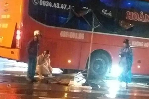 Trên đường về nhà, vợ chồng phụ hồ gặp tai nạn tử vong 