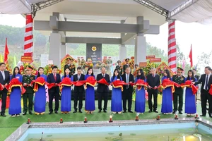Chủ tịch nước dự lễ khánh thành Khu tưởng niệm Hòn Tàu – Đèo Le 