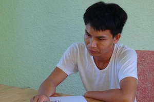 Thuê 2 xe máy rồi lên mạng đặt làm giấy tờ giả mang đi cầm cố